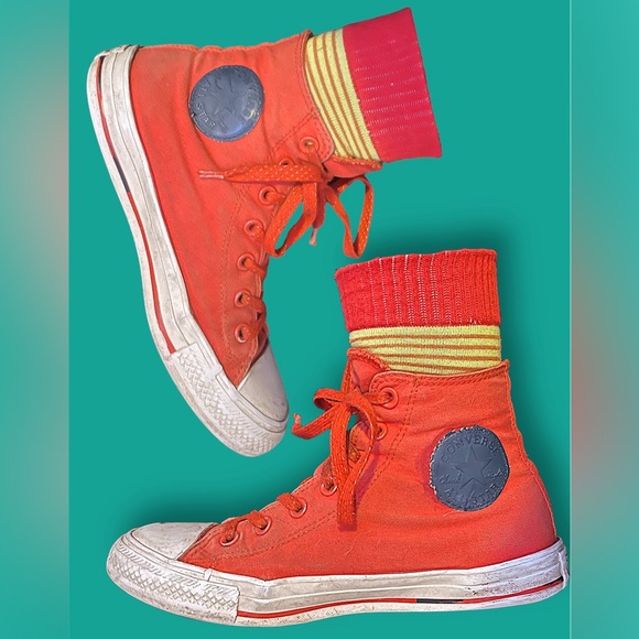 ⭐️Orange converse⭐️ - Picture 1 of 7